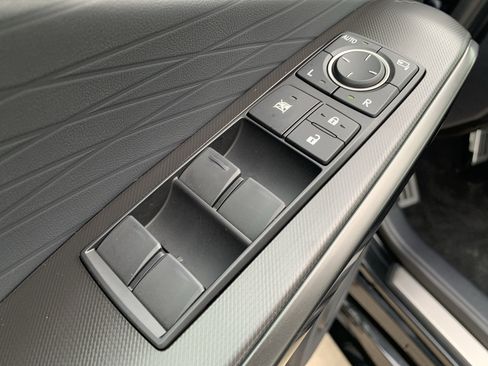 Used 2025 Lexus IS 350 F Sport w/ Navigation Package image 15