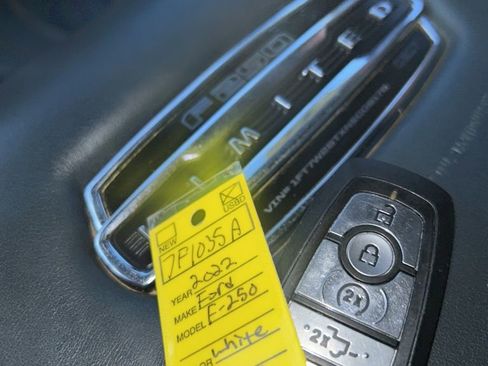Used 2022 Ford F250 Limited image 29