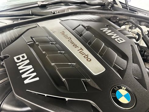 Used 2013 BMW 650i xDrive Convertible image 13