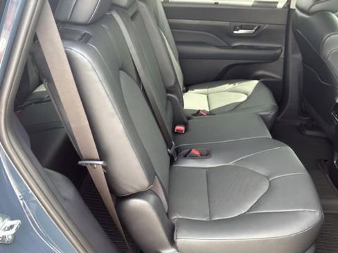 Used 2026 Toyota Grand Highlander AWD image 27