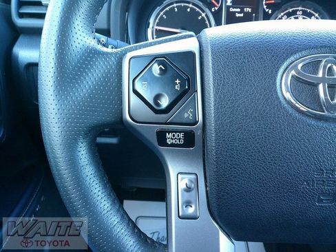 Used 2022 Toyota 4Runner Limited image 11