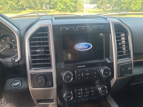 Used 2020 Ford F150 Lariat AWD/4WD image 18