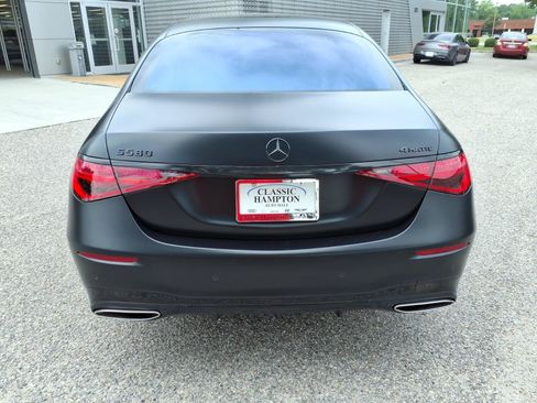 Used 2022 Mercedes-Benz S 580 4MATIC Sedan w/ AMG Line Package image 6