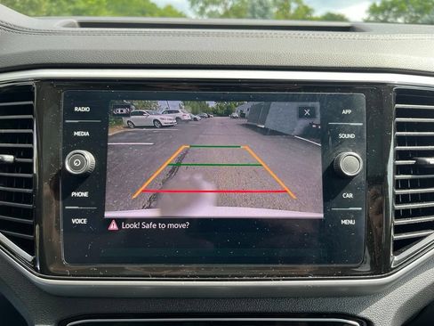 Certified 2023 Volkswagen Atlas SE w/ Panoramic Sunroof Package AWD/4WD image 18