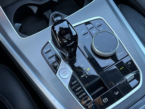 Used 2022 BMW X5 xDrive45e image 21