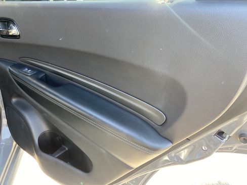 Used 2022 Dodge Durango GT RWD image 21