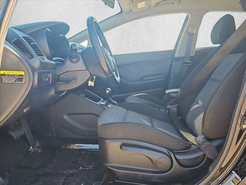Used 2016 Kia Forte EX image 16