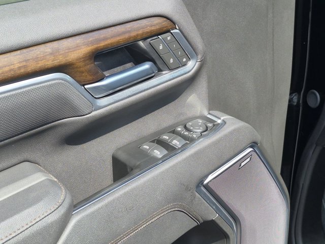 Used 2025 Chevrolet Silverado 2500 High Country w/ High Country Premium Package AWD/4WD image 12