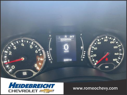Used 2016 Jeep Renegade Latitude FWD image 21