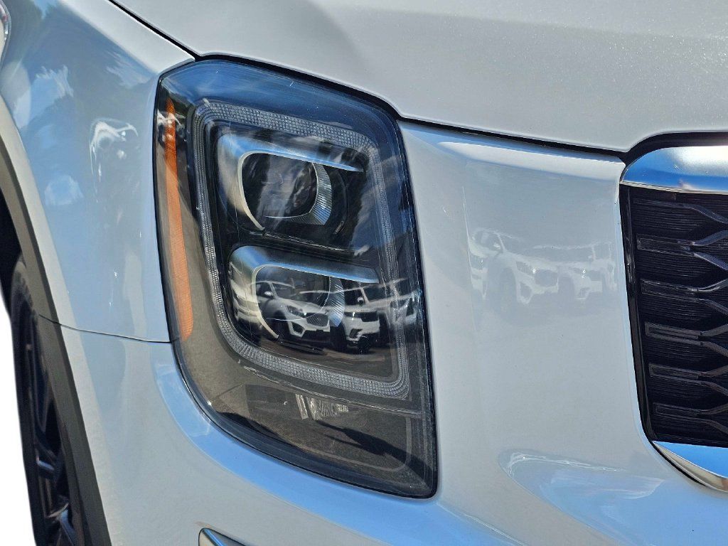 Used 2022 Kia Telluride SX FWD image 4