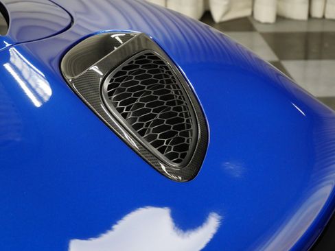 Used 2025 McLaren Artura Spider RWD image 40
