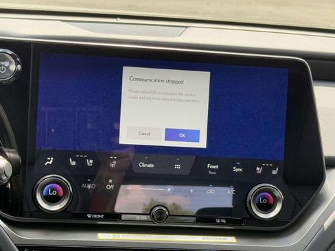 New 2025 Lexus TX 500h AWD image 10