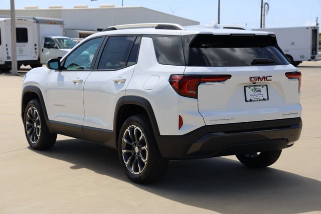 New 2027 GMC Terrain Elevation w/ Elevation Premium Package FWD image 6