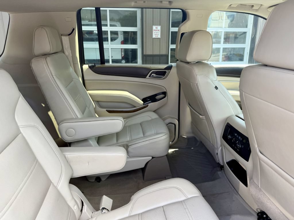 Used 2019 GMC Yukon XL Denali w/ Denali Ultimate Package AWD/4WD image 26