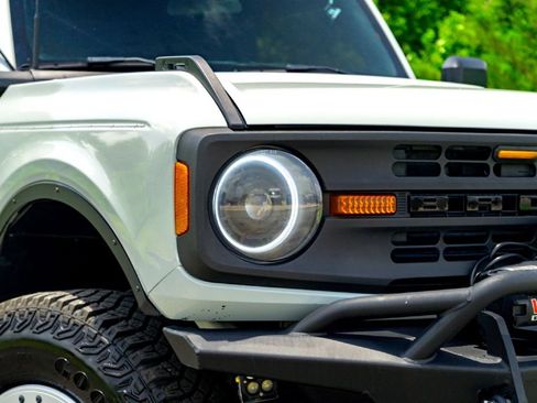 Used 2022 Ford Bronco 2-Door w/ Sasquatch Package AWD/4WD image 4
