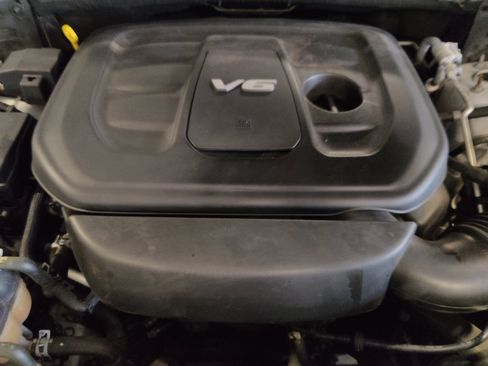 Used 2018 Jeep Grand Cherokee Limited RWD image 30