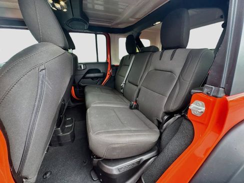 Certified 2023 Jeep Wrangler Unlimited AWD/4WD image 25