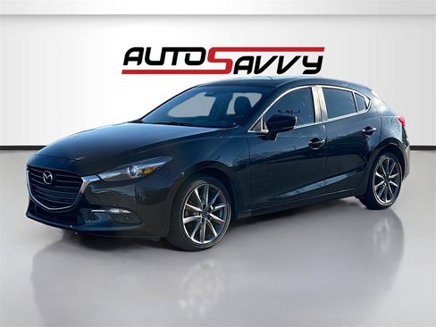 Used 2018 MAZDA MAZDA3 Grand Touring image 3
