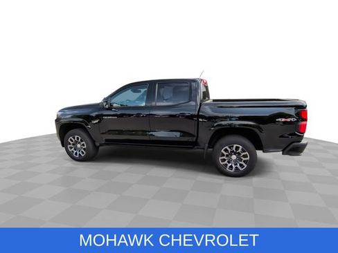 Used 2024 Chevrolet Colorado LT w/ LT Convenience Package III AWD/4WD image 7