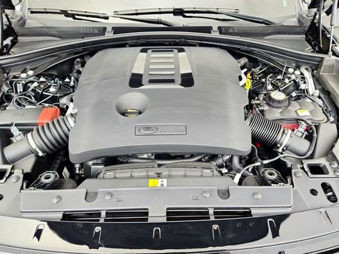 New 2026 Land Rover Range Rover Velar Dynamic SE image 36