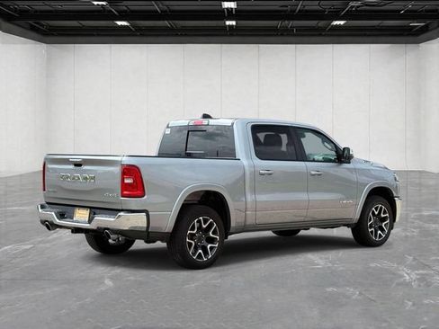 Used 2026 RAM 1500 Laramie AWD/4WD image 5