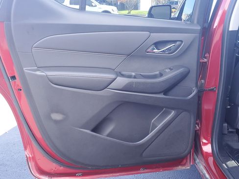 Used 2018 Chevrolet Traverse Premier image 9