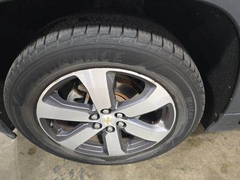 Used 2018 Chevrolet Traverse LT AWD/4WD image 11