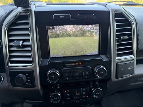 Used 2015 Ford F150 Lariat w/ Equipment Group 501A Mid image 19