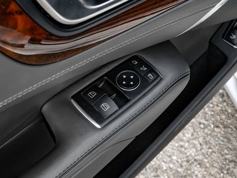 Used 2018 Mercedes-Benz SL 63 AMG image 33