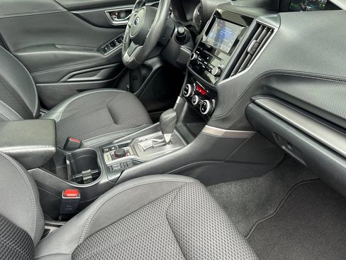Used 2023 Subaru Forester Premium AWD/4WD image 17