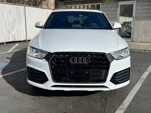 Used 2018 Audi Q3 2.0T Premium w/ Convenience Package image 2