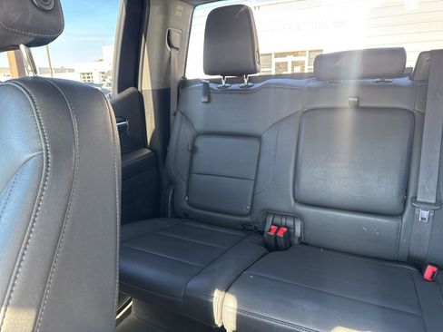 Used 2024 GMC Sierra 1500 SLT image 13