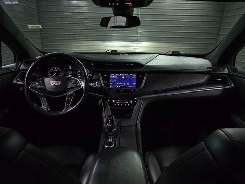 Used 2021 Cadillac XT5 Luxury image 11