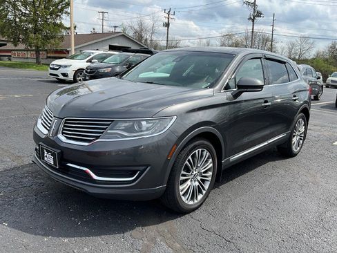 Used 2017 Lincoln MKX Reserve w/ Lincoln MKX Climate Package image 3