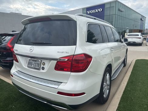 Used 2013 Mercedes-Benz GL 320 BlueTEC 4MATIC image 3