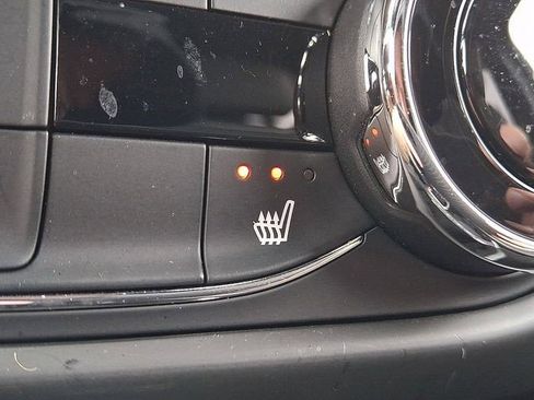 Certified 2023 Chevrolet TrailBlazer RS w/ Convenience Package image 24