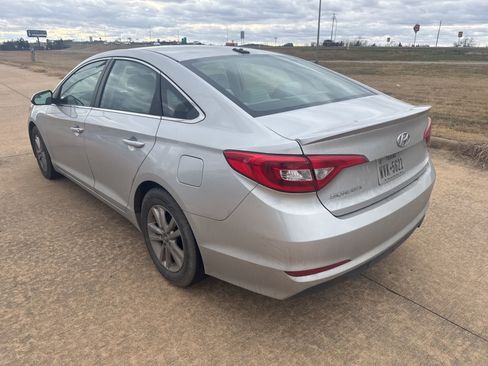 Used 2017 Hyundai Sonata SE image 5