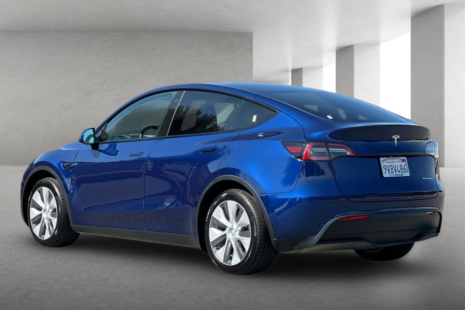 Used 2023 Tesla Model Y Long Range AWD/4WD image 6