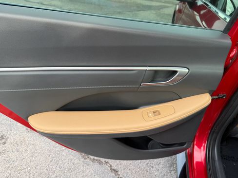Used 2021 Hyundai Sonata Limited FWD image 12