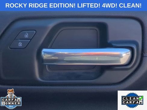 Used 2021 GMC Sierra 1500 AT4 w/ AT4 Premium Package image 39