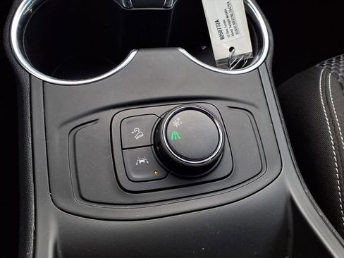 Certified 2022 GMC Terrain SLE image 14