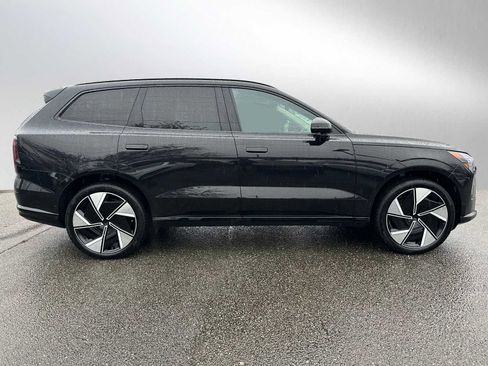 New 2025 Volvo EX90 Plus w/ Protection Package Premier image 2