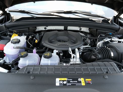 Used 2024 Jeep Grand Cherokee Trailhawk w/ Luxury Tech Group III image 42