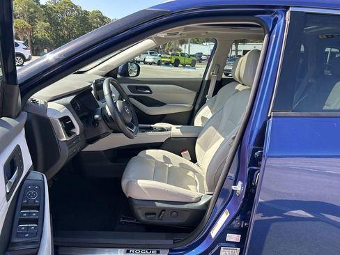 Certified 2023 Nissan Rogue SL w/ SL Premium Package image 17