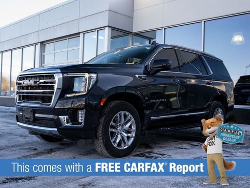 Used 2024 GMC Yukon SLT w/ SLT Premium Package image 3
