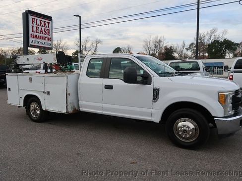 Used 2017 Ford F350 XL w/ XL Value Package image 7