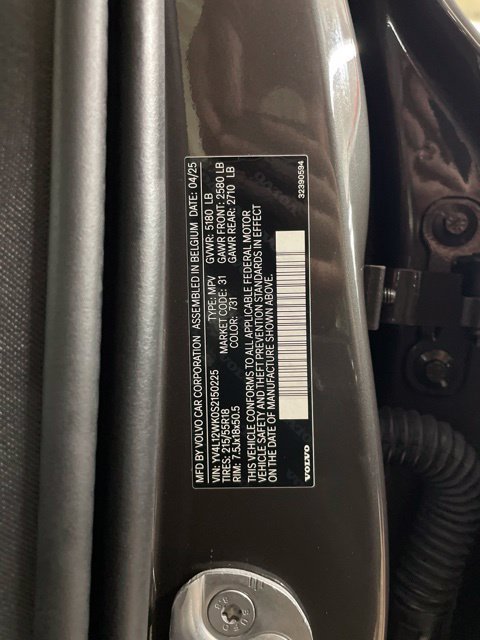 Certified 2025 Volvo V60 B5 Cross Country Plus AWD/4WD image 27