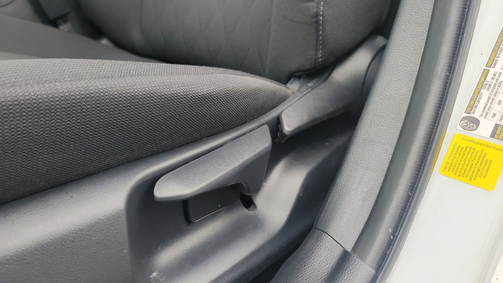 Used 2025 Toyota Corolla LE FWD image 16