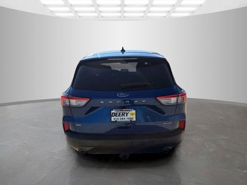 Used 2022 Ford Escape SE w/ SE Sport Appearance Package image 6
