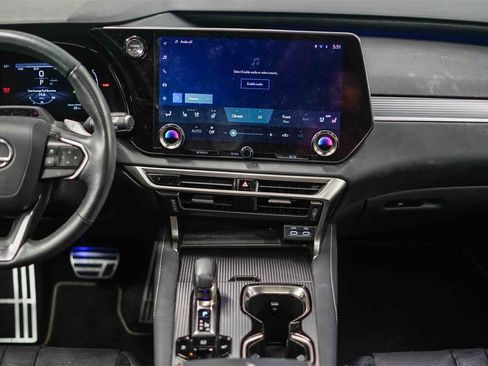 Used 2023 Lexus RX 500h F Sport image 14